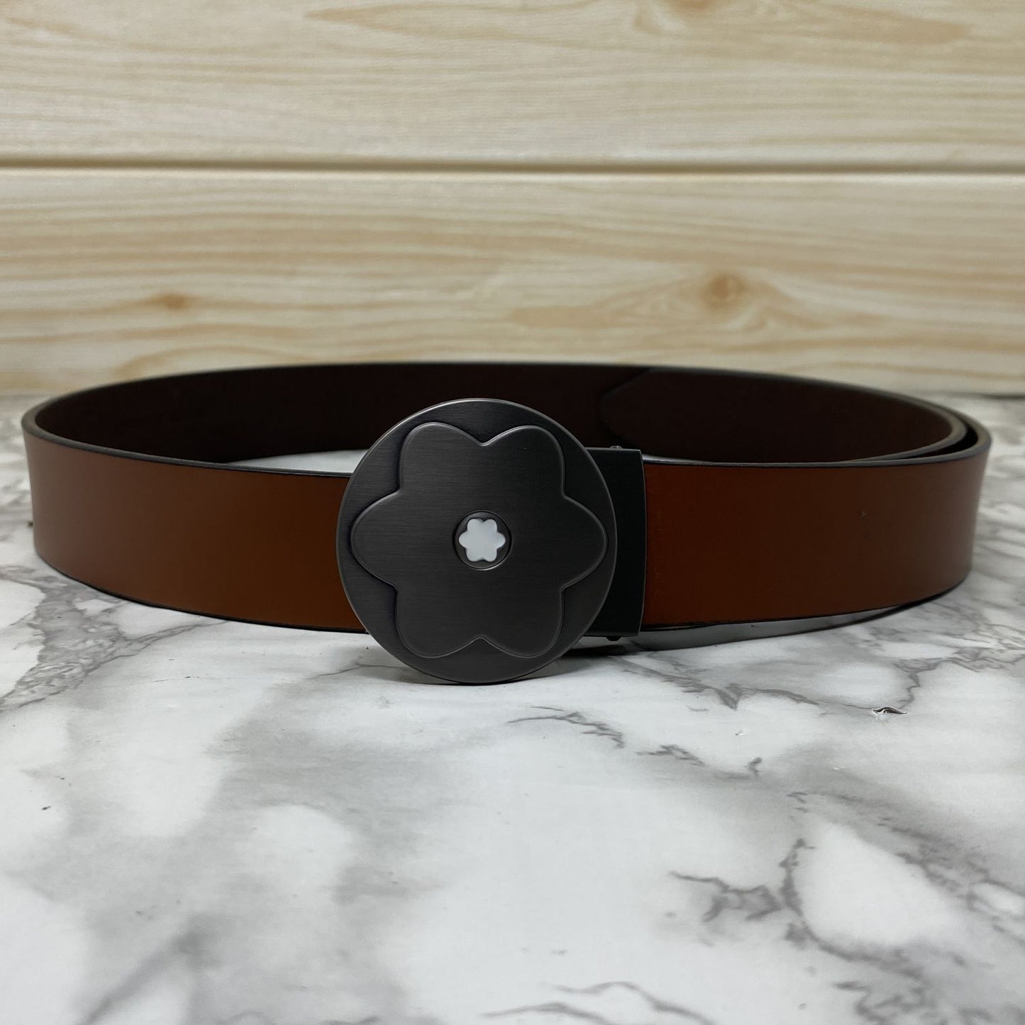 Flower Pattern Round Pin Buckle Leather Belt For Men-JonasParamount