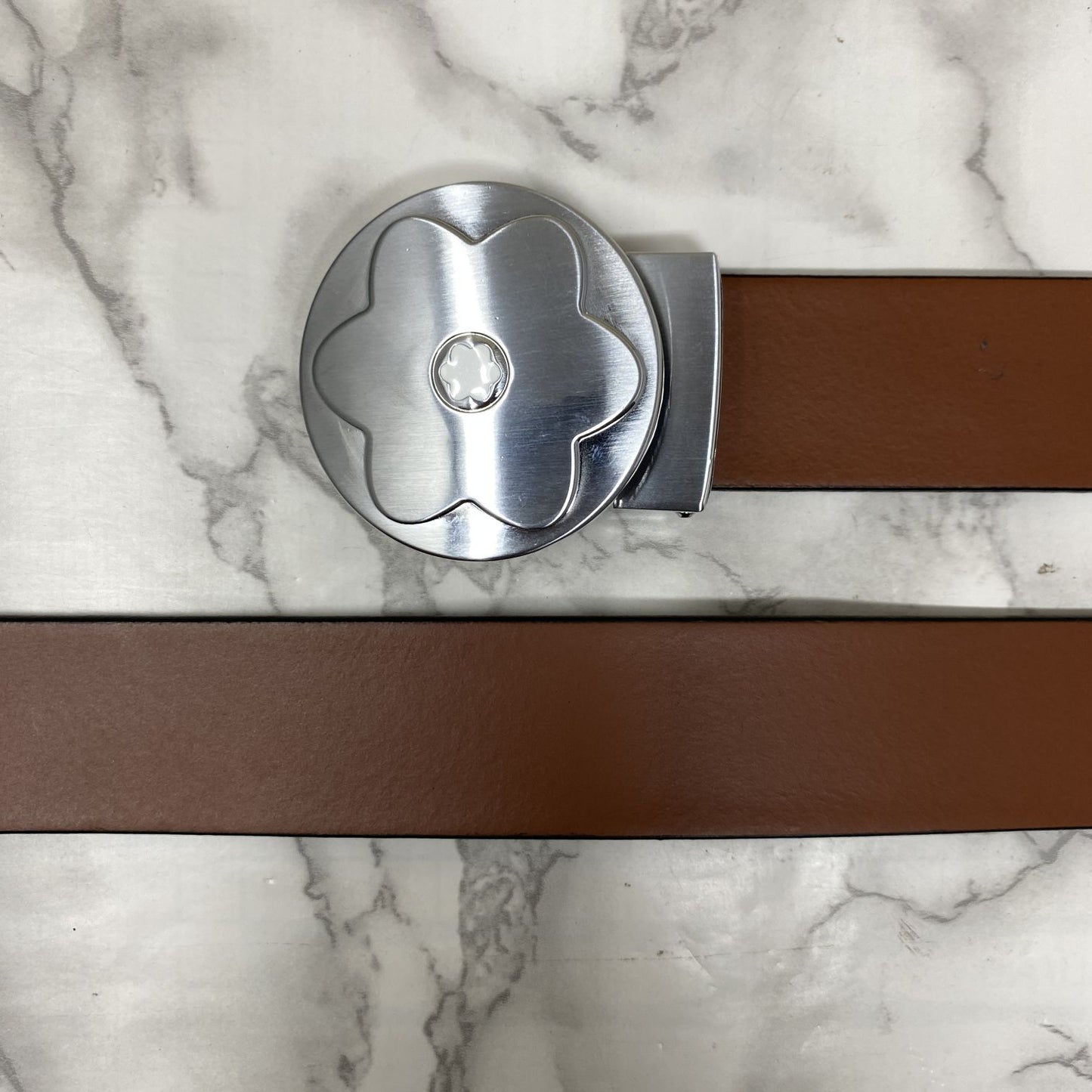 Flower Pattern Round Pin Buckle Leather Belt For Men-JonasParamount