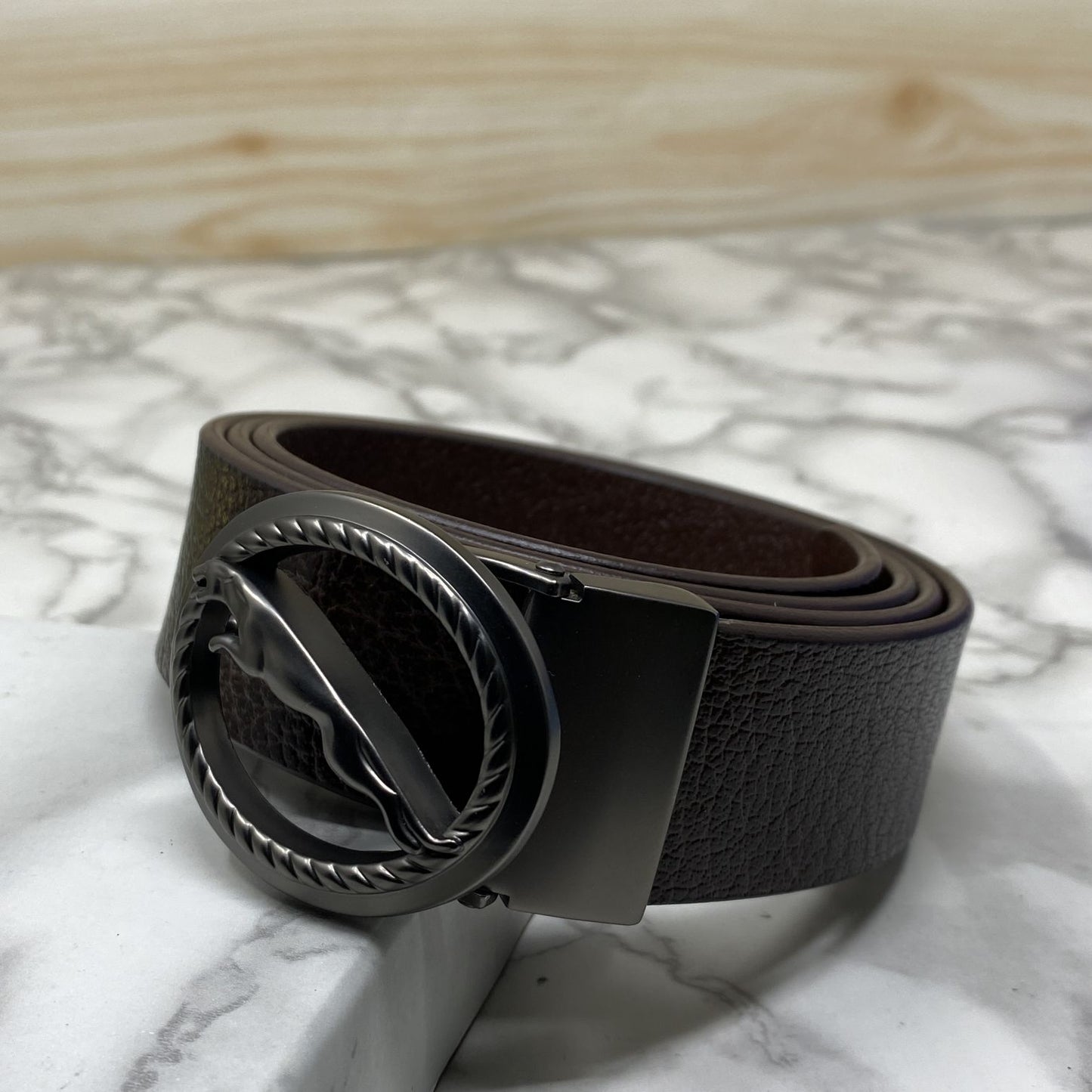 Round Jaguar Metal Buckle With Leather Strap Belt-JonasParamount