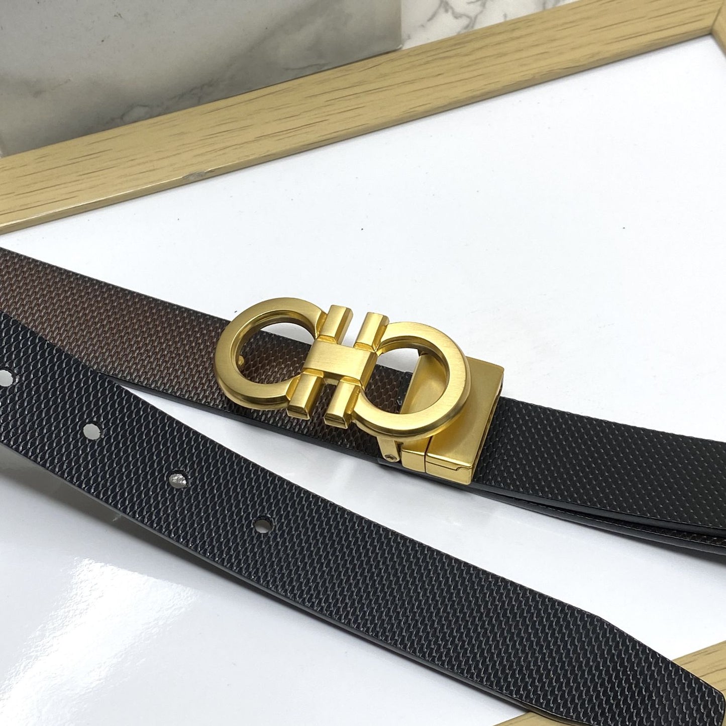 Small Design Formal and Casual Reversible Belt -JonasParamount