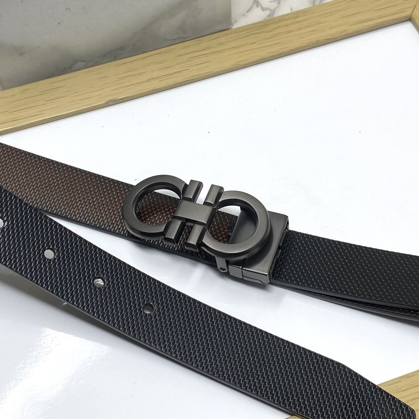 Small Design Formal and Casual Reversible Belt -JonasParamount