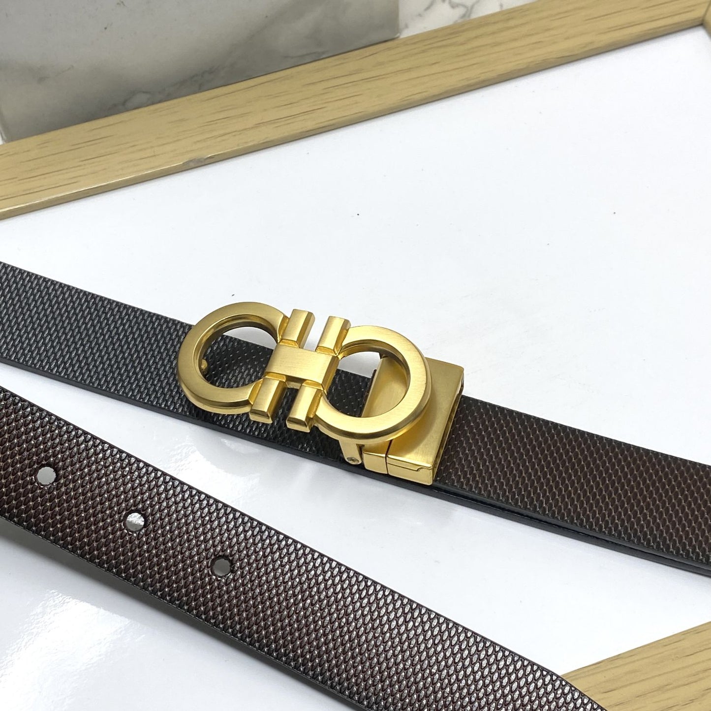 Small Design Formal and Casual Reversible Belt -JonasParamount