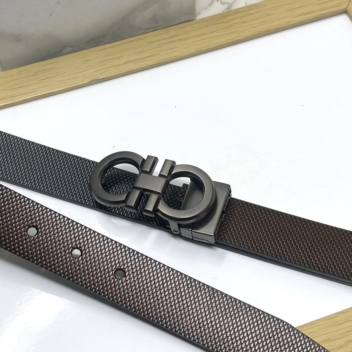Small Design Formal and Casual Reversible Belt -JonasParamount