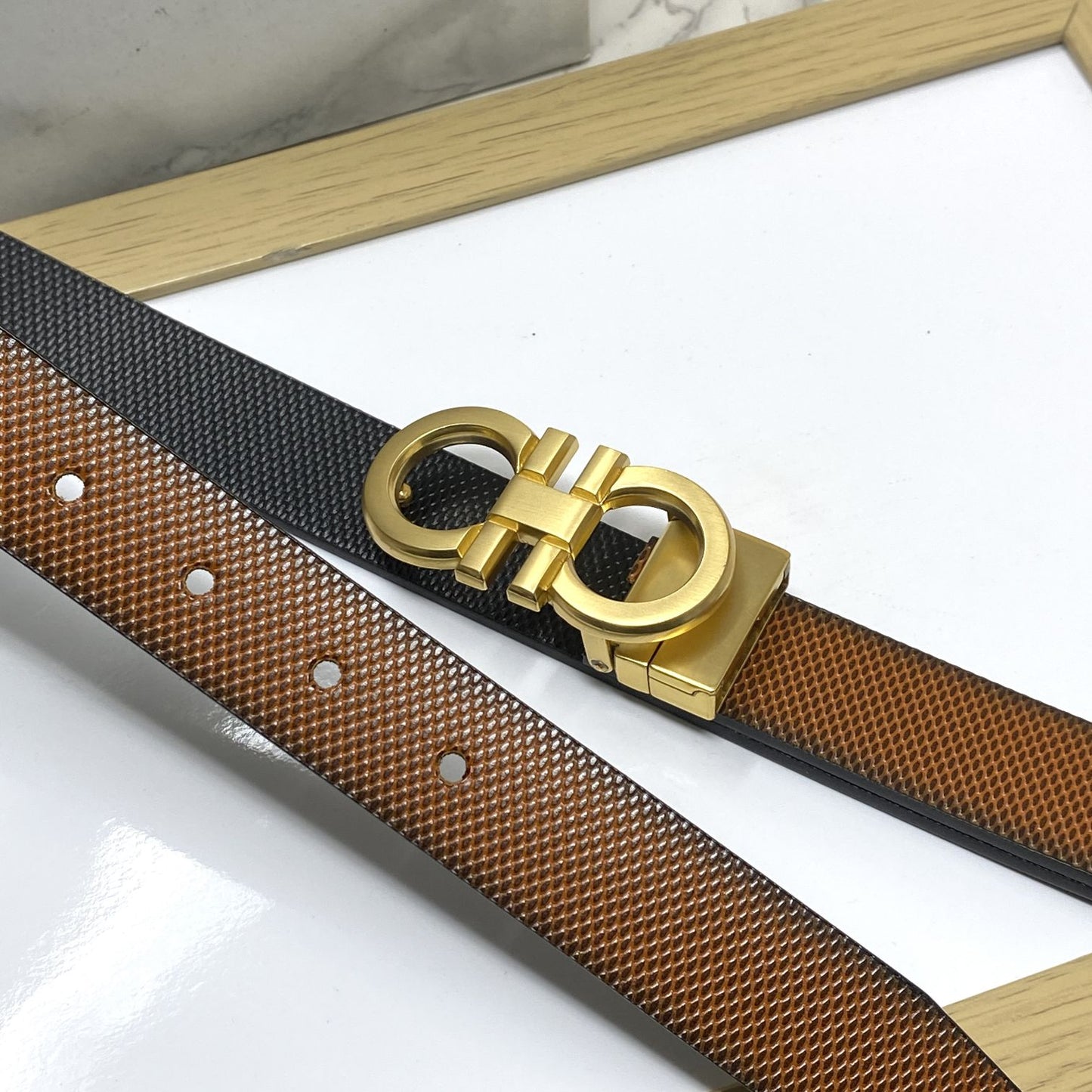 Small Design Formal and Casual Reversible Belt -JonasParamount