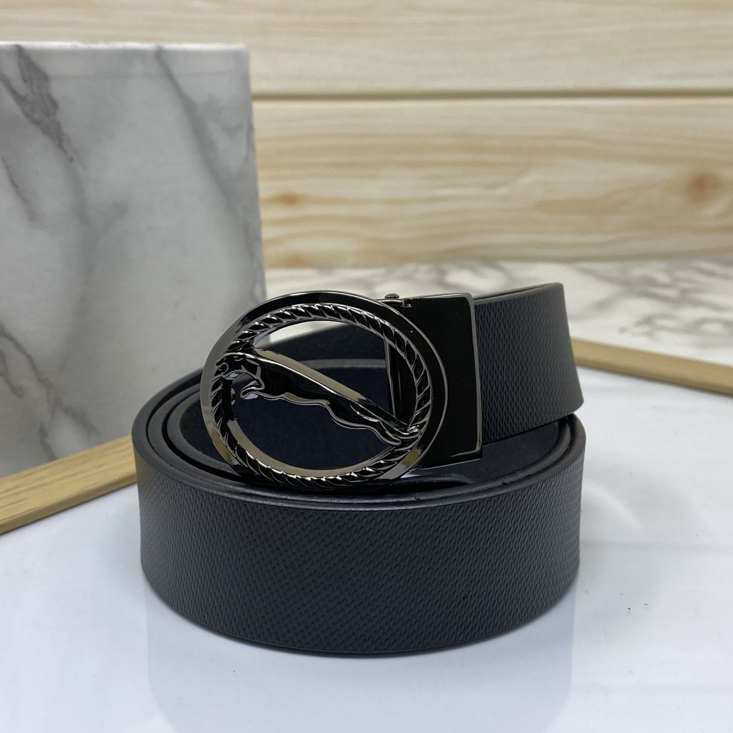 Round Jaguar Metal Buckle With Leather Strap Belt-JonasParamount