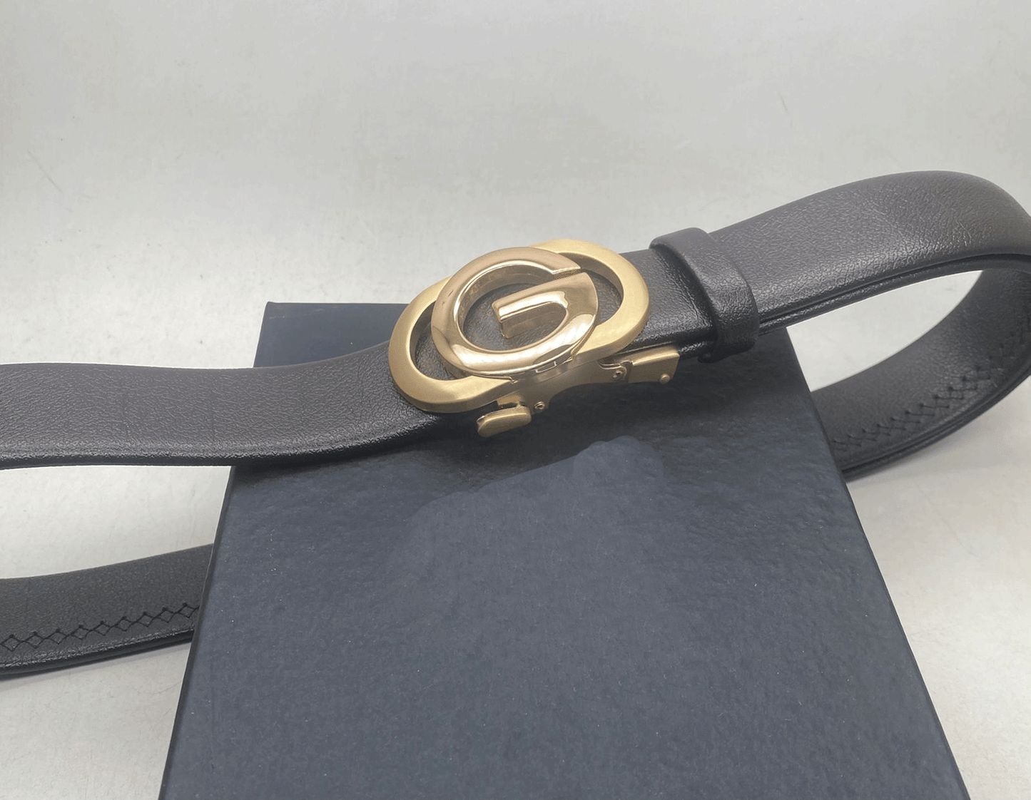 Centric G Designer Buckle With Leather Strap Belt For Men's-JonasParamount