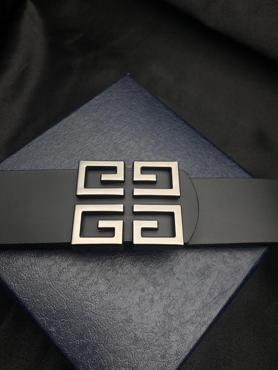 Classic Square Pattern Buckle With Leather Strap For Men-JonasParamount