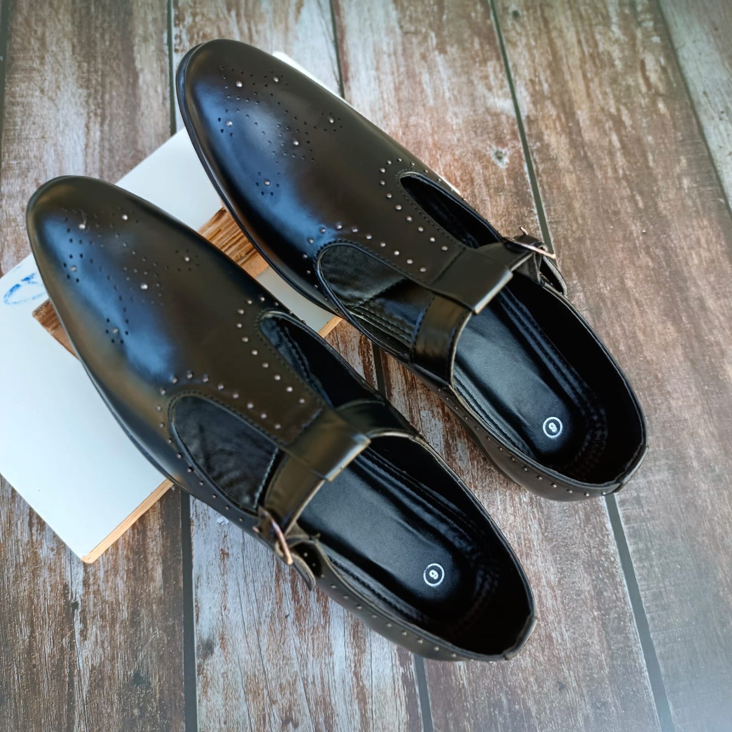 Hand-Painted Brown Peshawari Sandel For Casual And Party Wear-JonasParamount