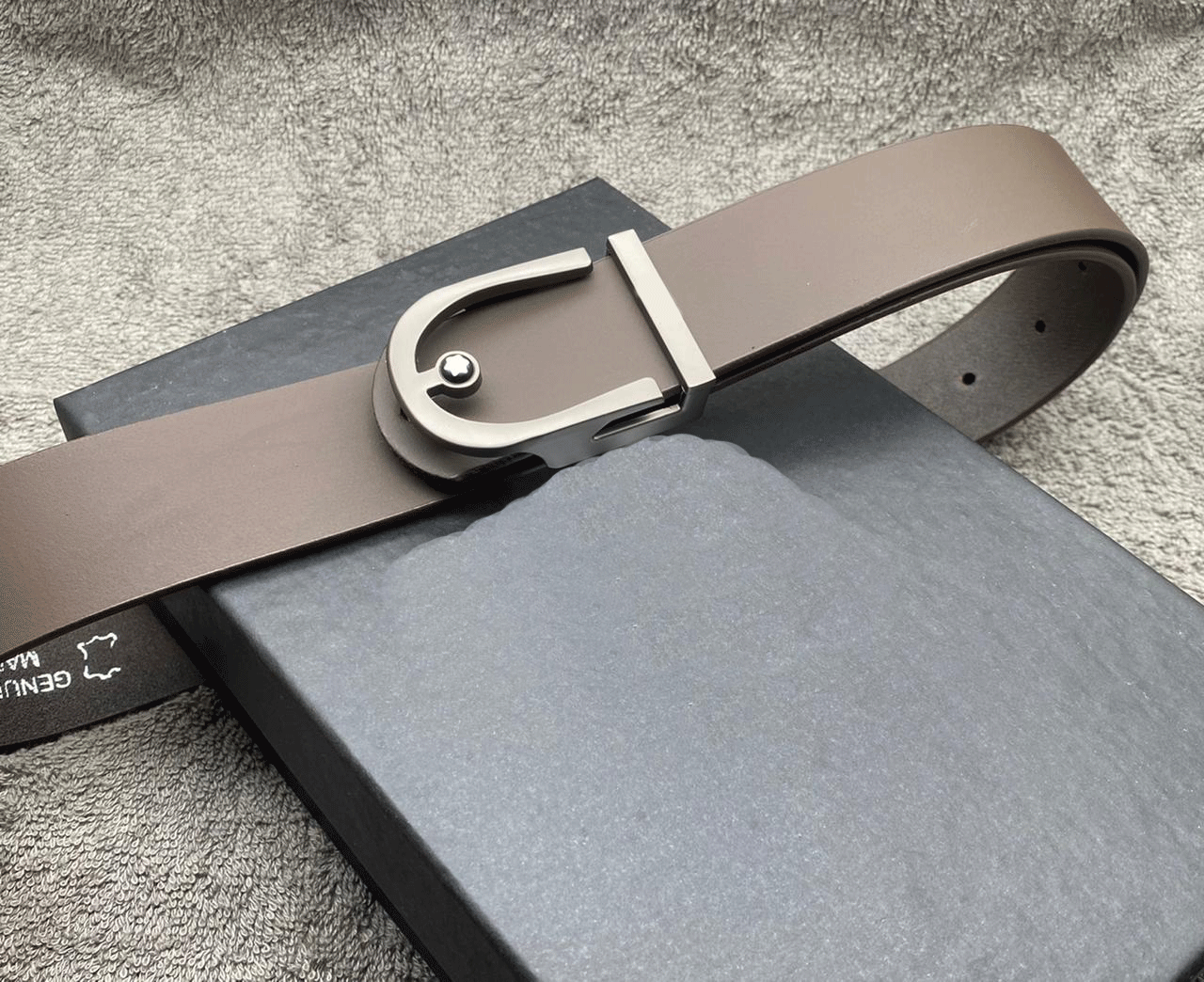 Designer Half Round Pattern Leather Belt For Men's-JonasParamount